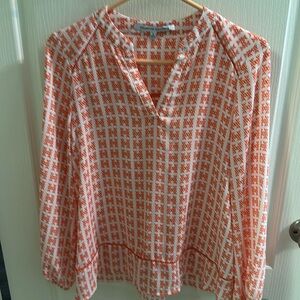 Collective Concepts Seamus Split Neck Blouse size S